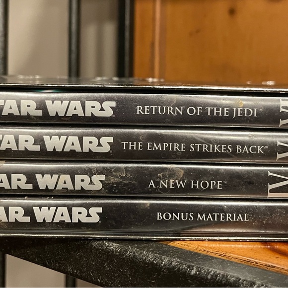 Star Wars Trilogy DVD Set, 4 Discs - Picture 2 of 11